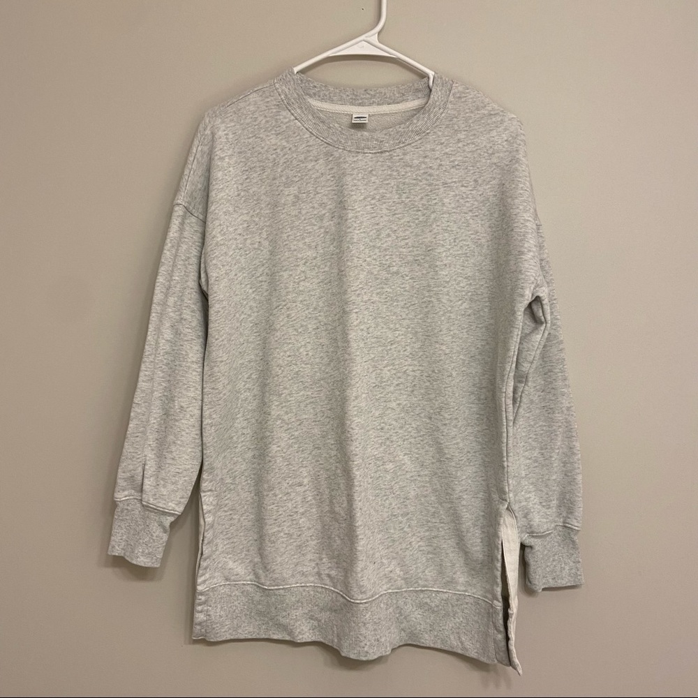 LIKE NEW Old Navy Grey Long Oversized Sweatshirt